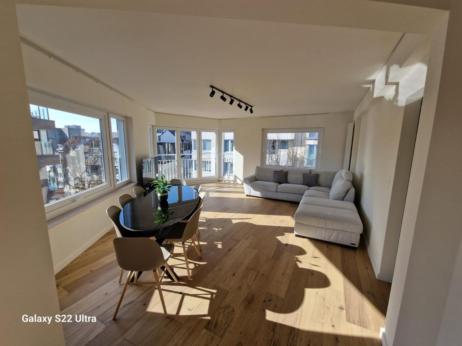 Luxury Renovated 3 Rooms Apartment Ostende Extérieur photo