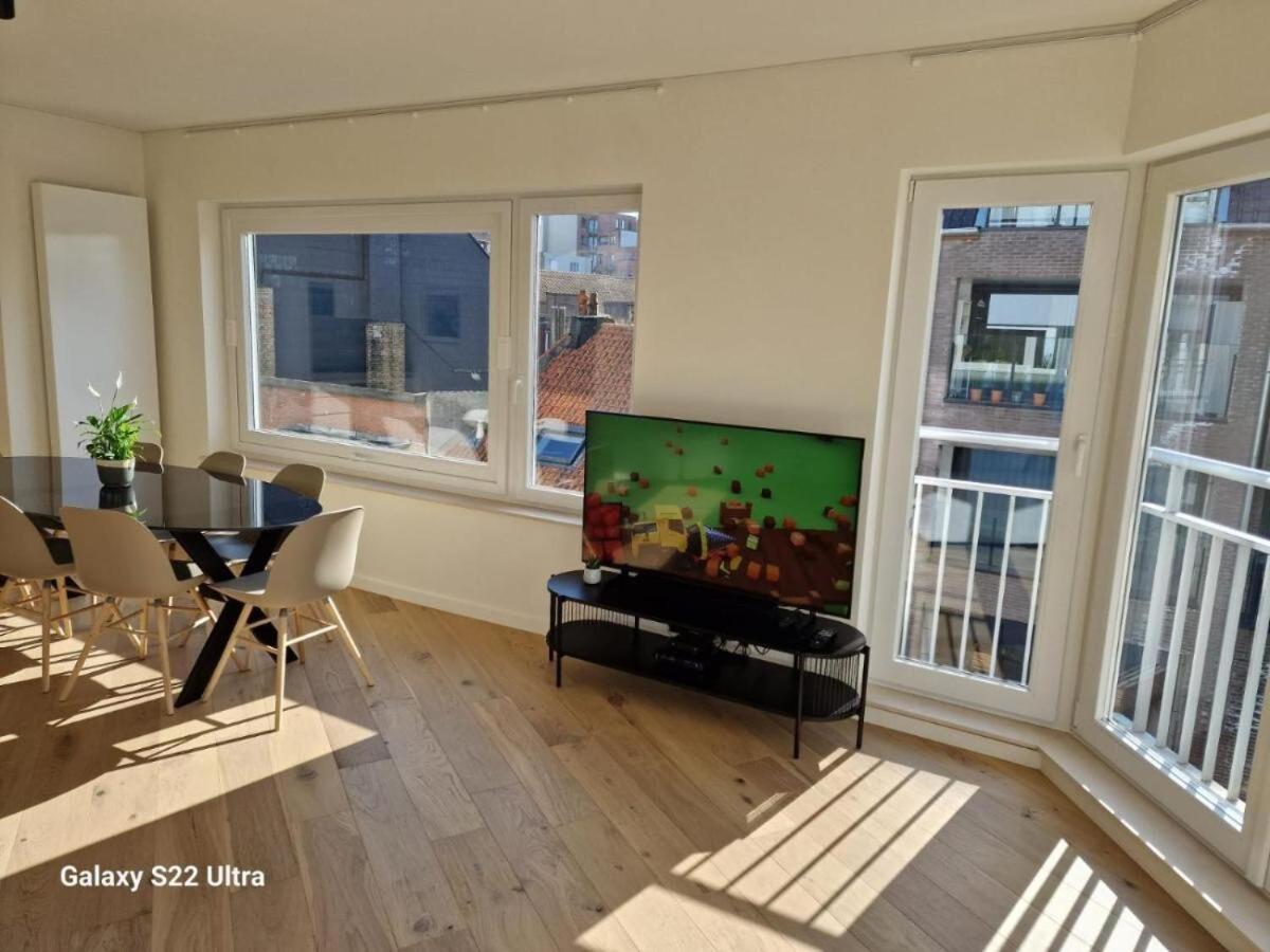 Luxury Renovated 3 Rooms Apartment Ostende Extérieur photo